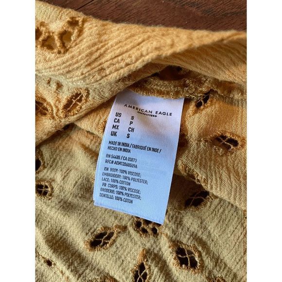 AMERICAN EAGLE blouse *Golden* Size  small - Picture 2 of 7